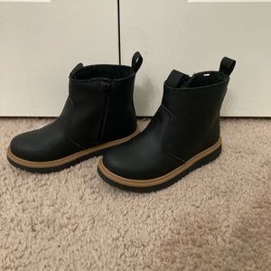 H&M boys waterproof boots size 13.5